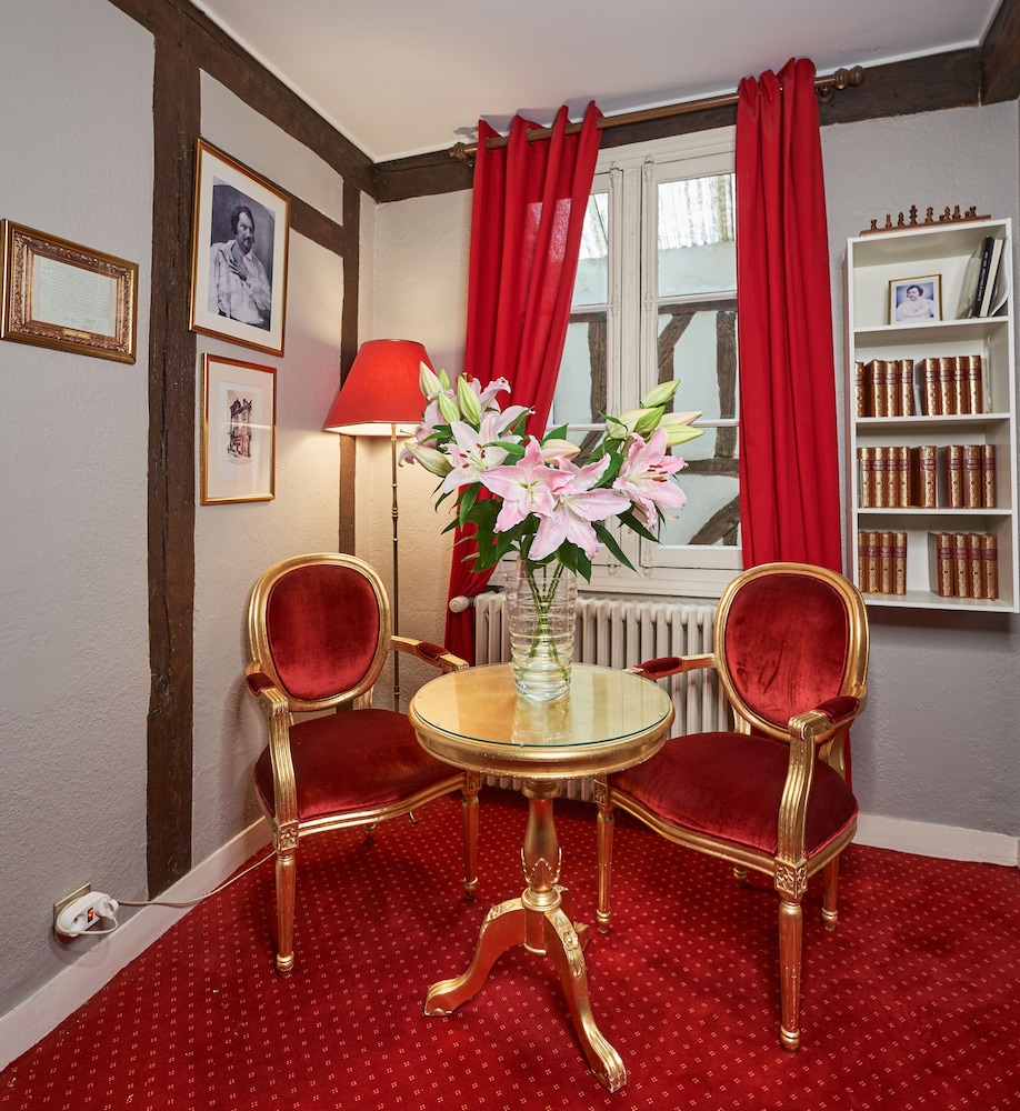 Du Theatre Hotel 25/40