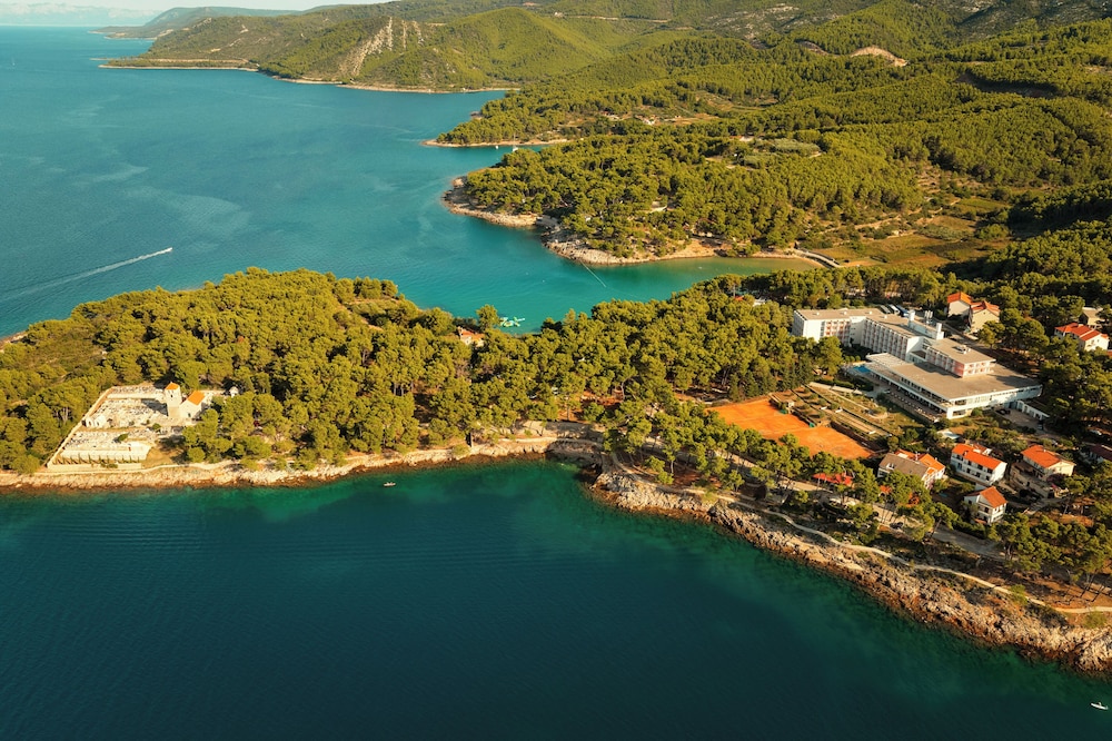 Adriatiq Hotel Hvar 70/74