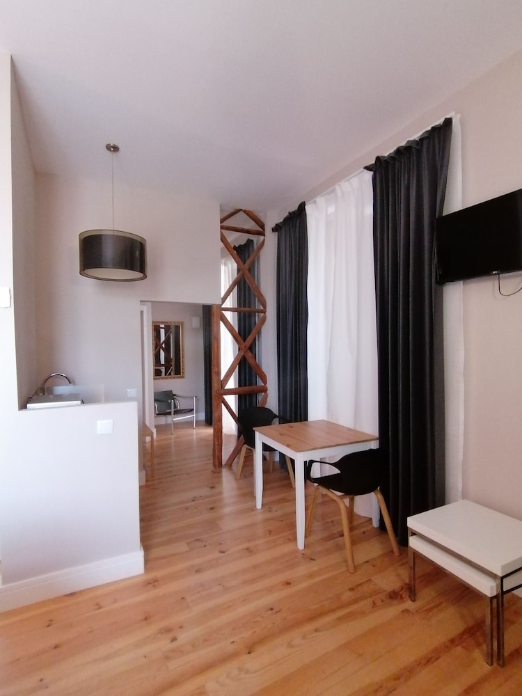Temple Suites Guest House 25/63
