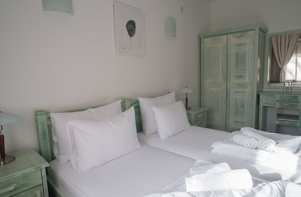 HOTEL TRIM 7/31