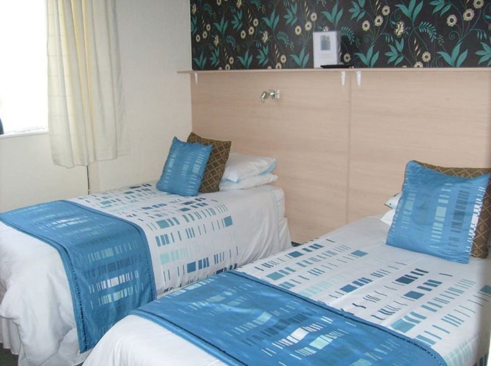 The Sands Hotel 25/50
