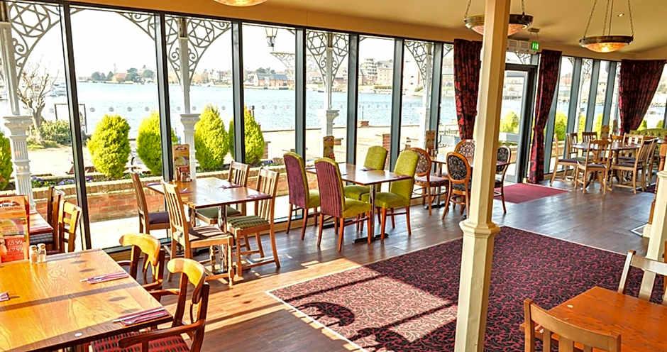 Wherry Hotel 20/28