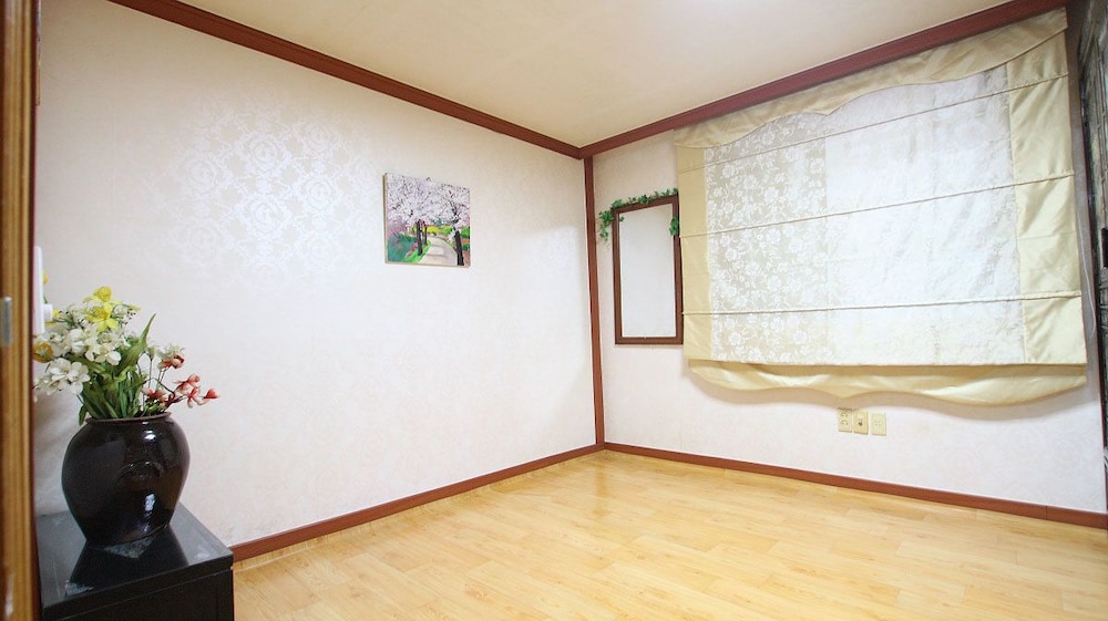 Gyeongju Kb Pension 5/40