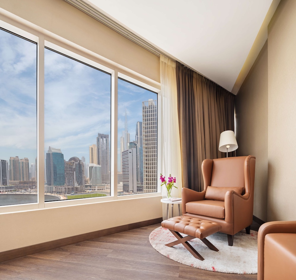 Radisson Blu Dubai Canal View 48/75