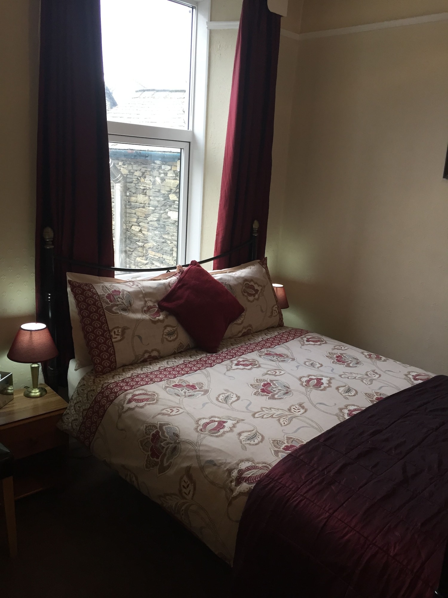 Deluxe, Single, Double Bed