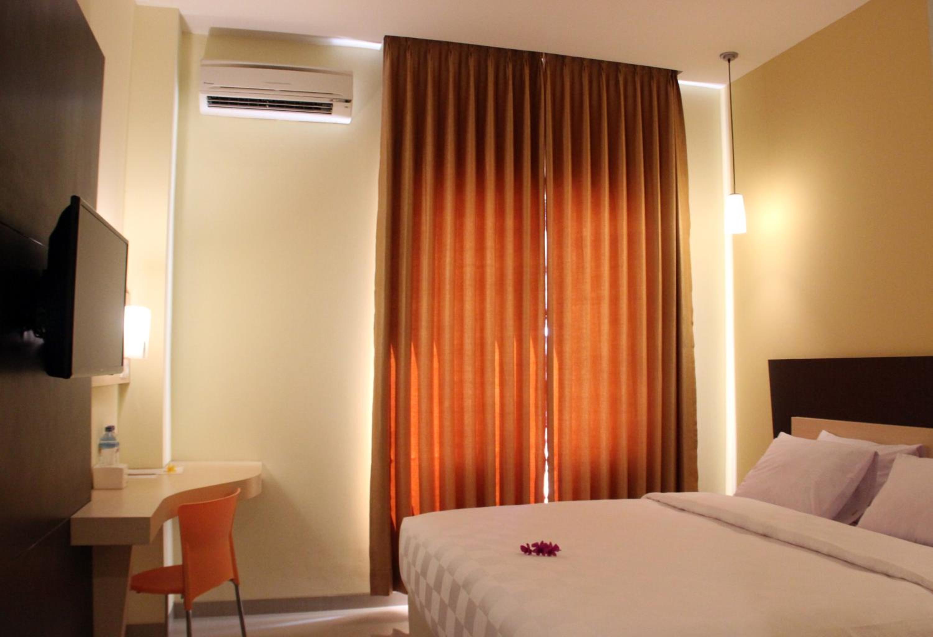 M HOTEL 19/70