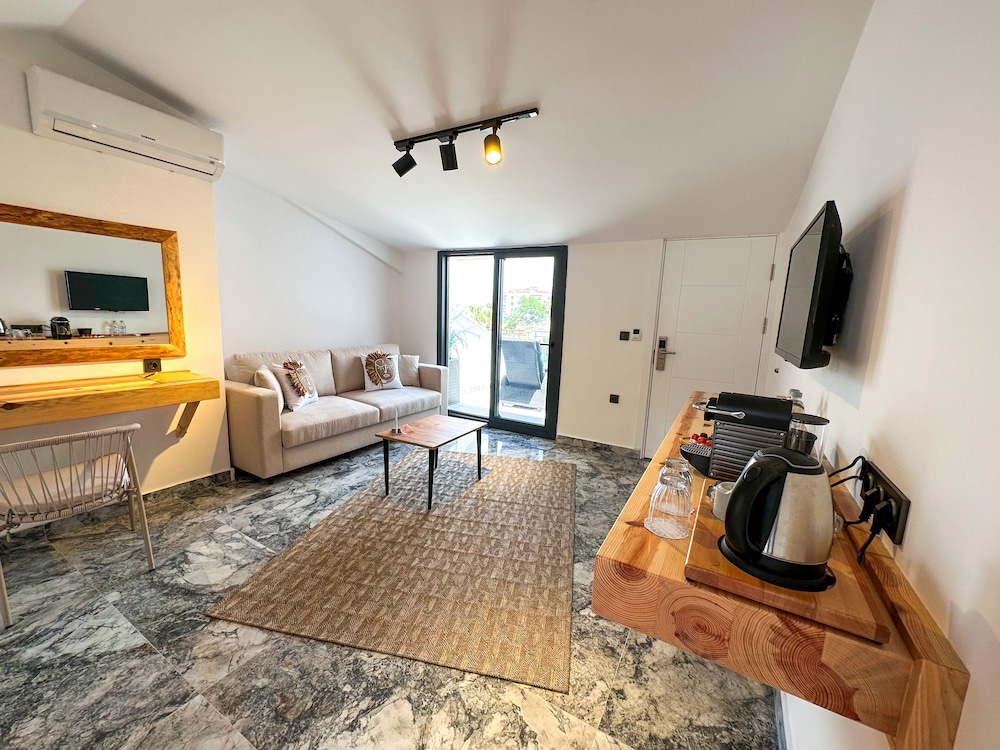 Cabana Boutique Hotel & Cafe 21/35