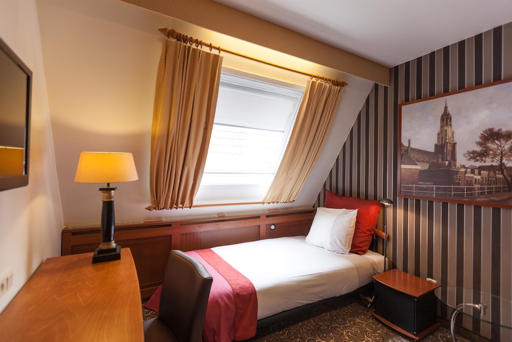 Grand Museum Hotel, BW Signature Collection 22/64