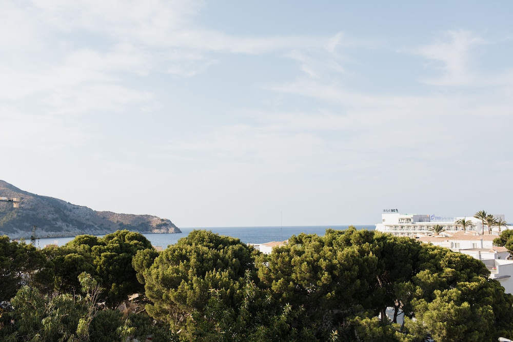 Diamant Hotel and Aparthotel 72/77