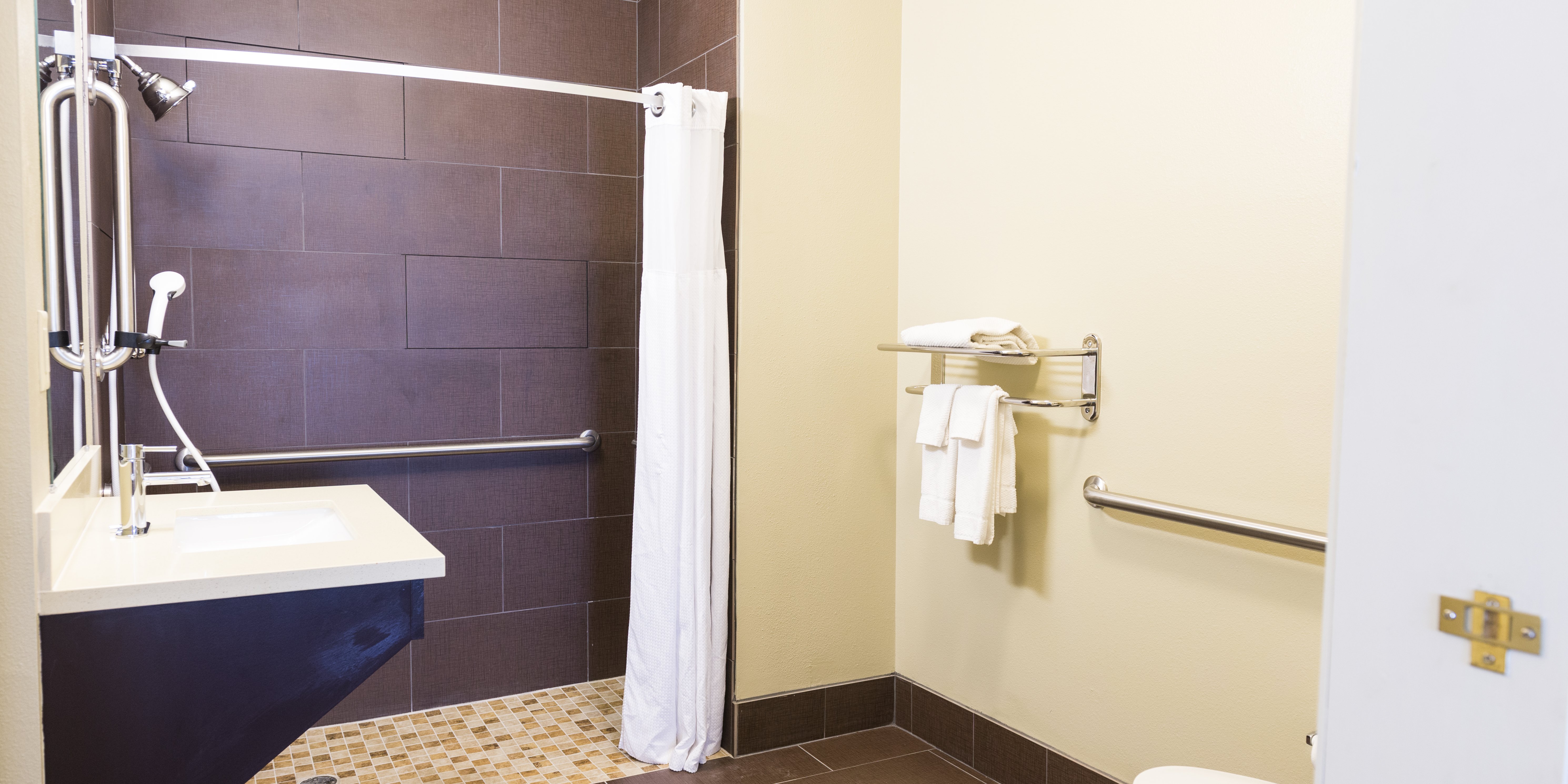 Staybridge Suites Fargo 51/53