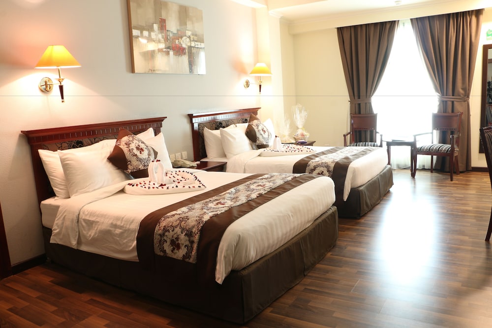 Pars International Hotel 12/58