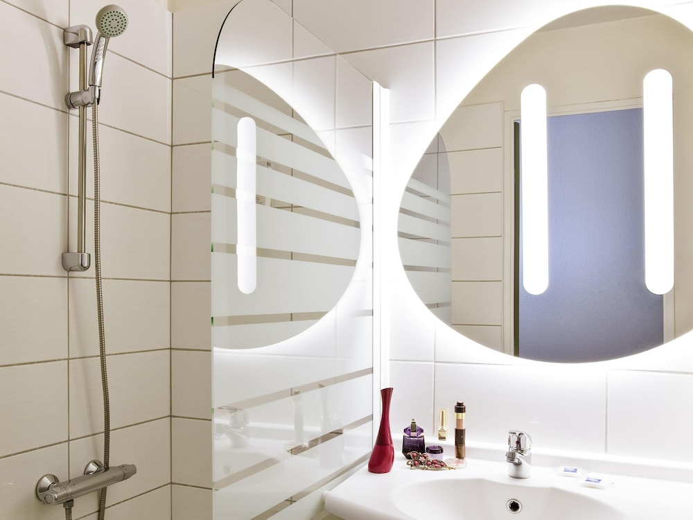 Ibis Budget Grigny Centre 38/40