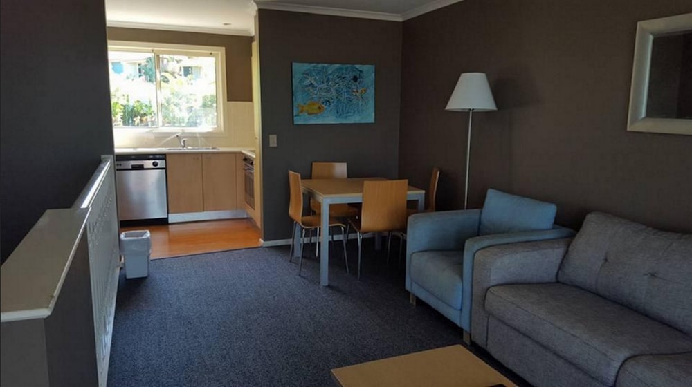 Aqualuna Beach Resort 45/56