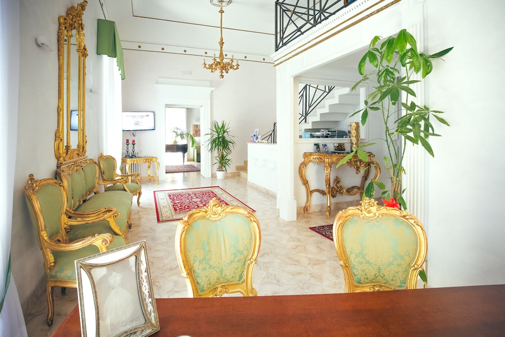 Hotel Napoli Mia 56/65