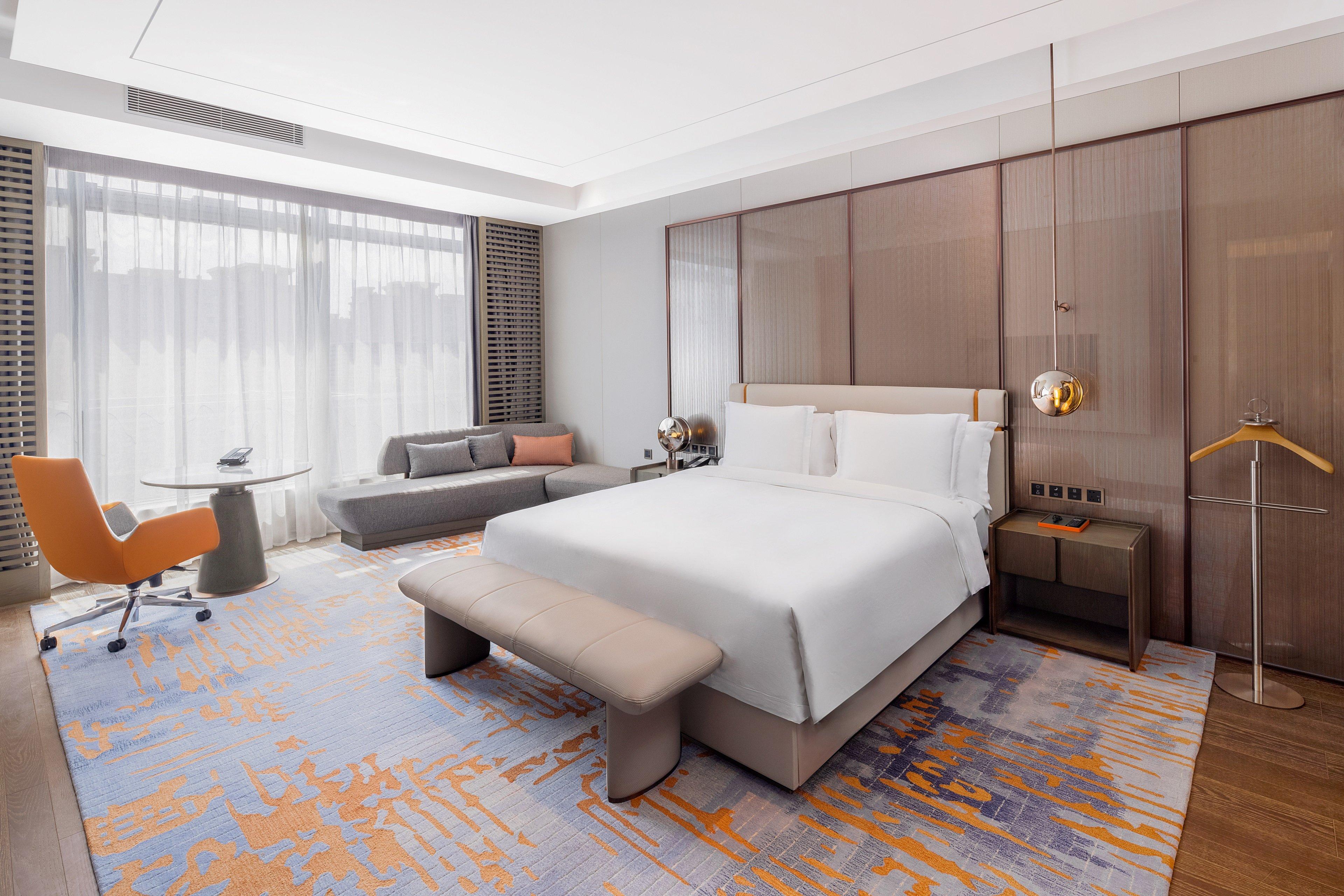 1 Bedroom, Suite, Crowne Plaza Qingdao Jinshui 2/5