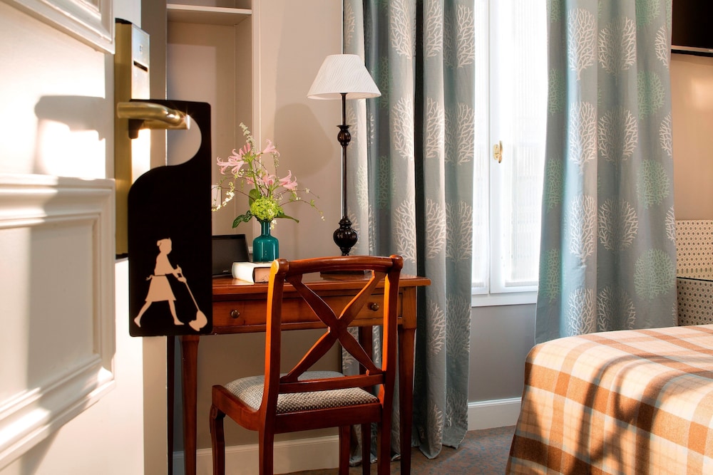 Le Relais Saint Honore 4/42