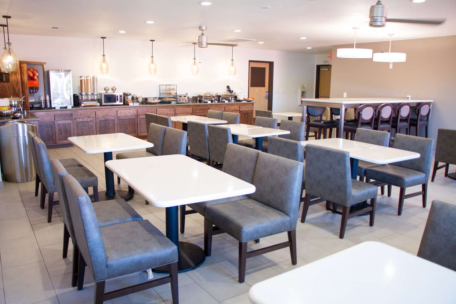 Colony Inn Hotel Atascadero 43/56