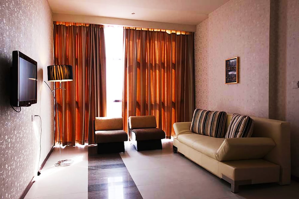HOTEL THE COX TODAY 52/60