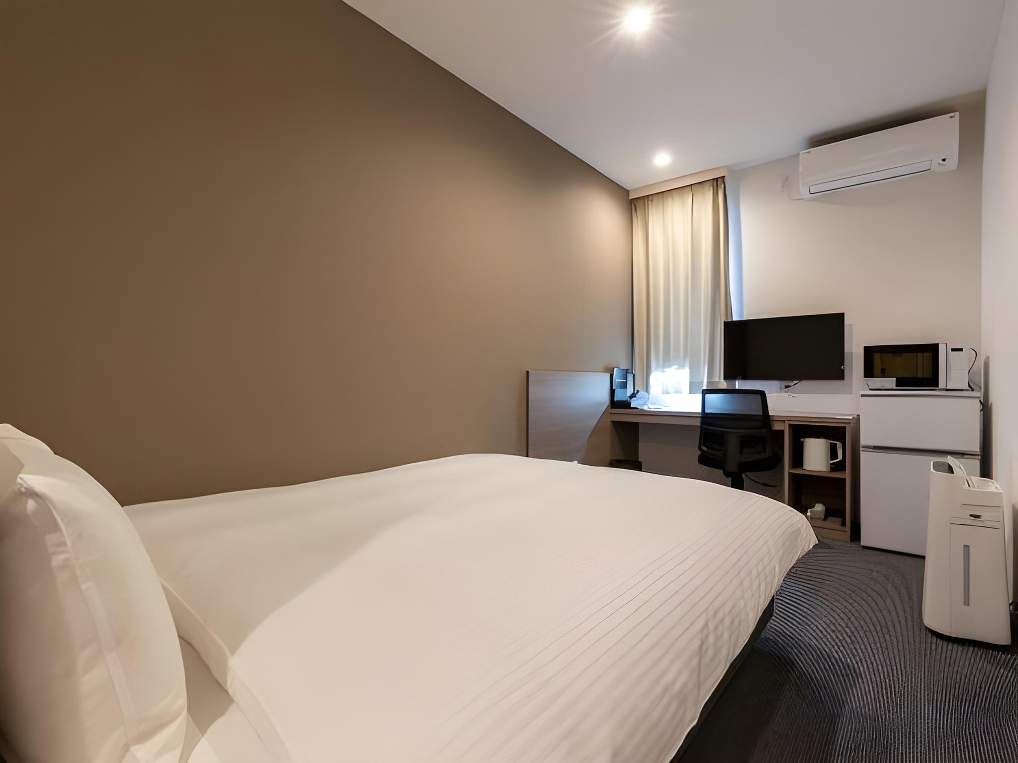 Room, Double Bed