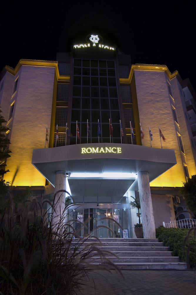 Romance Hotel 2/82
