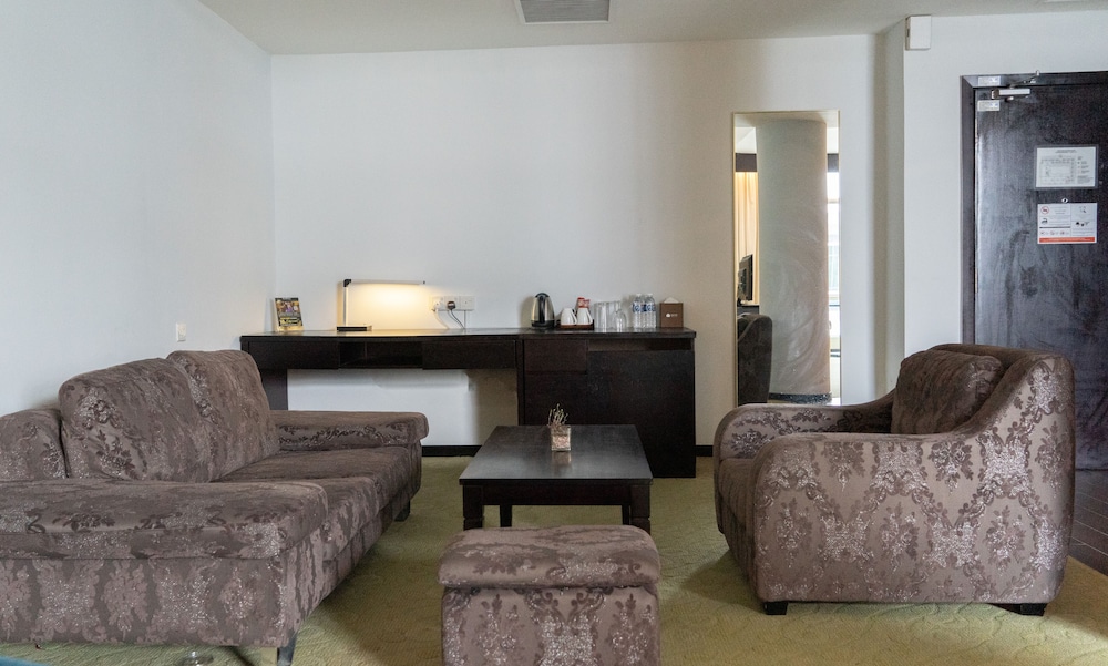 Pan Borneo Hotel Kota Kinabalu 47/66