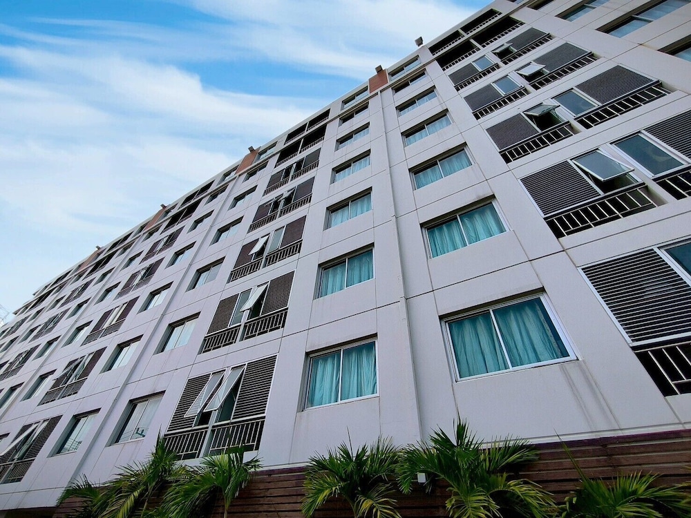 Centric Place Hotel 2/66