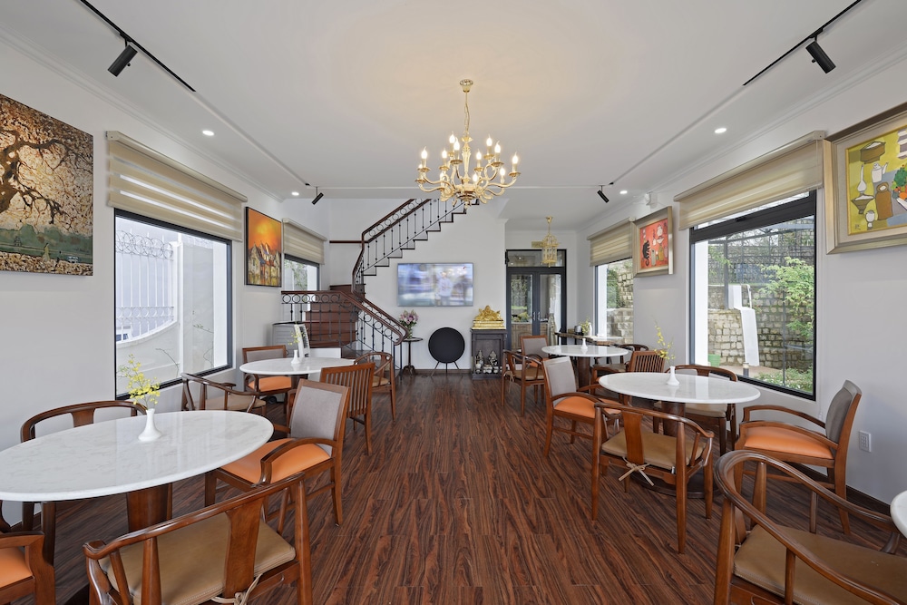 Lamarque Dalat Villa 24/36