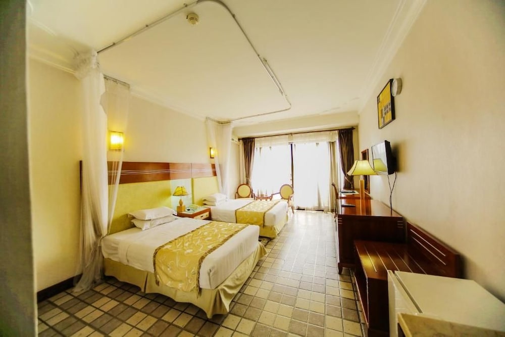 Hotel Africana 30/65