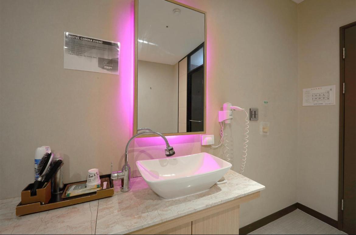 Nampo Comma Hotel 43/48
