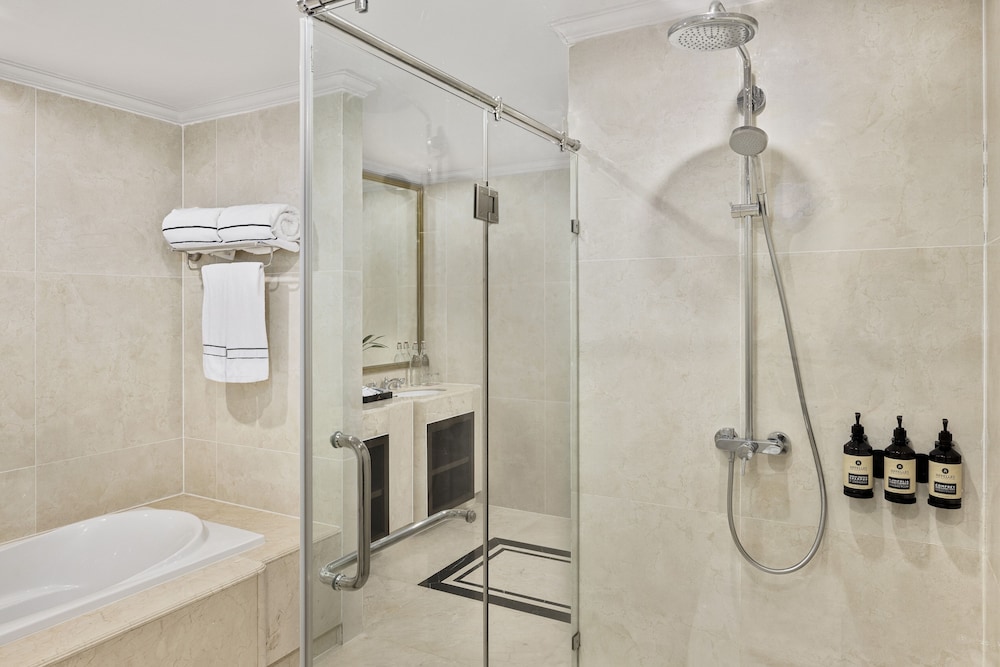 Melia Vinpearl Cua Hoi Affiliated by Melia 59/61