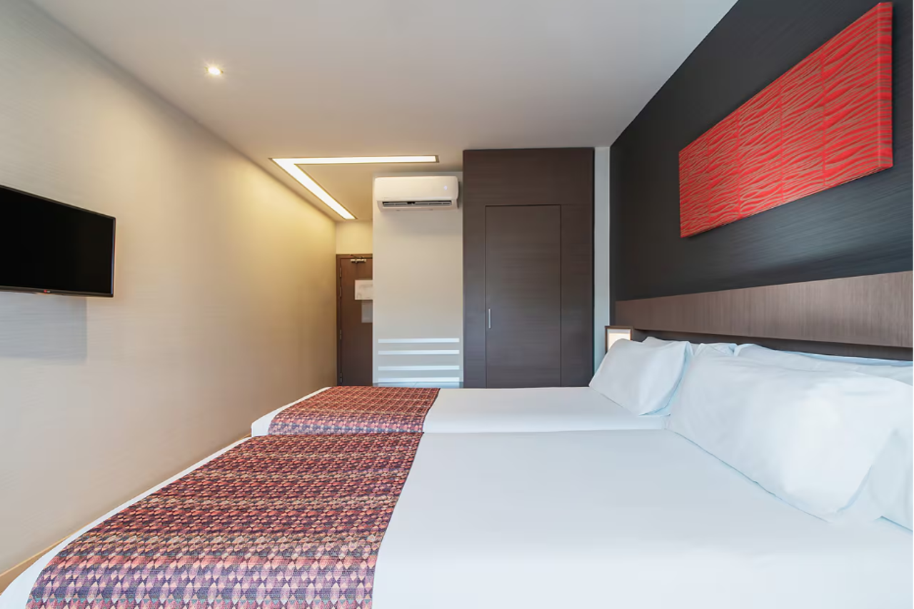 Hotel Granada by Pierre & Vacances 12/26