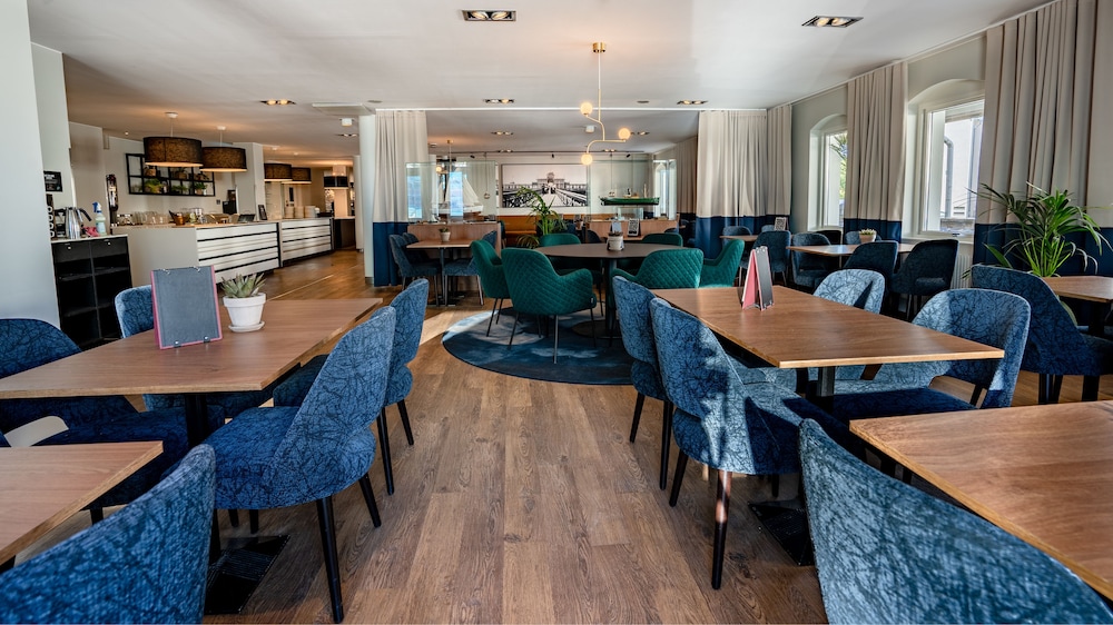 Home Hotel Fregatten 30/50