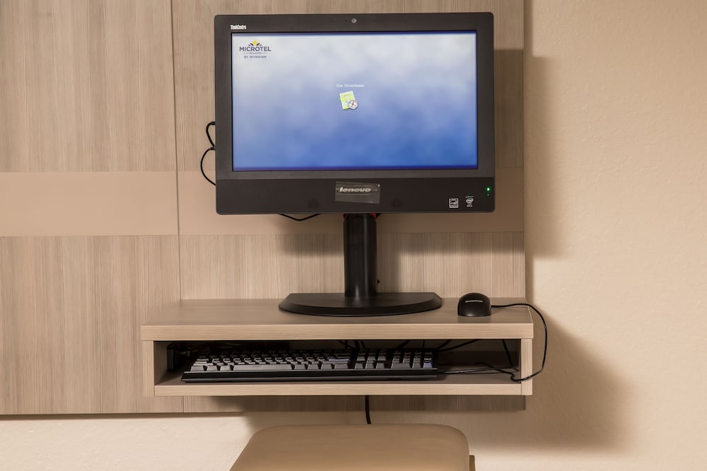 Microtel Inn & Suites by Wyndham Leesburg/Mt Dora 23/38