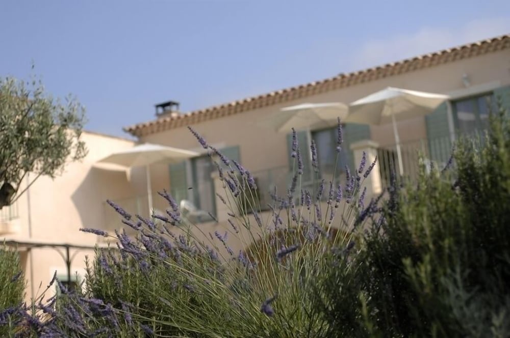RELAIS DU SILENCE LE CLOS DE PRADINES 4/51