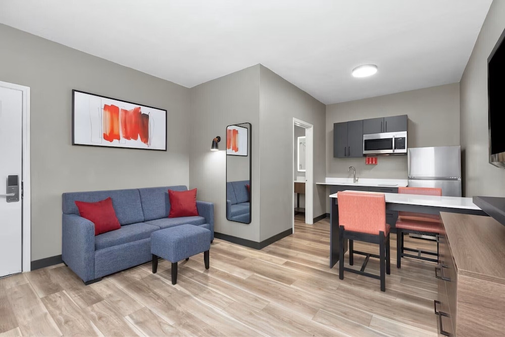 Hawthorn Extended Stay by Wyndham Irving DFW North 48/69