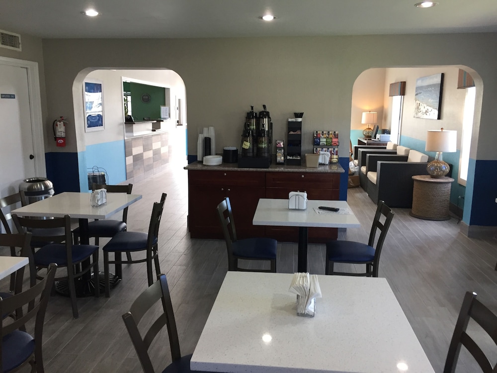 Captain Apos S Quarters Inn 59/69