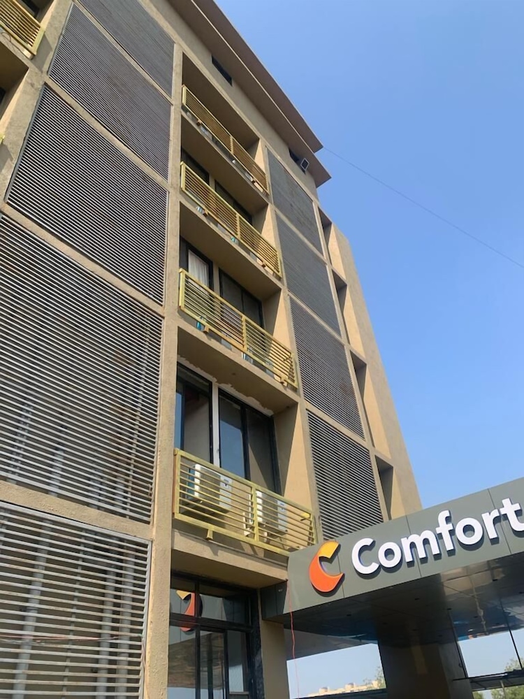 Comfort Inn Sapphire, Chandkheda 2/25