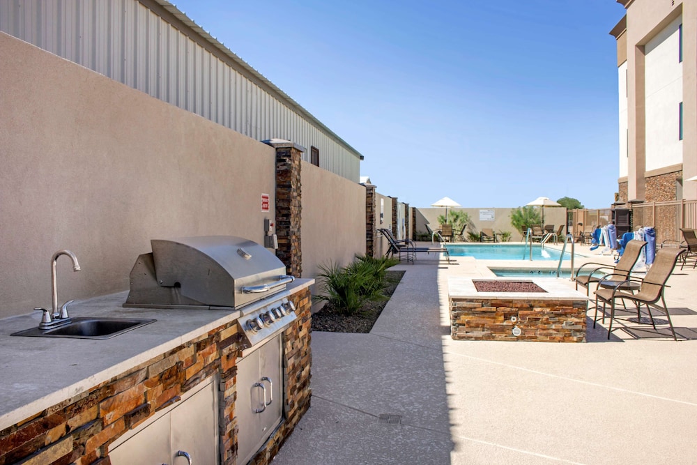 Hampton Inn Parker Az in PARKER - AZ
