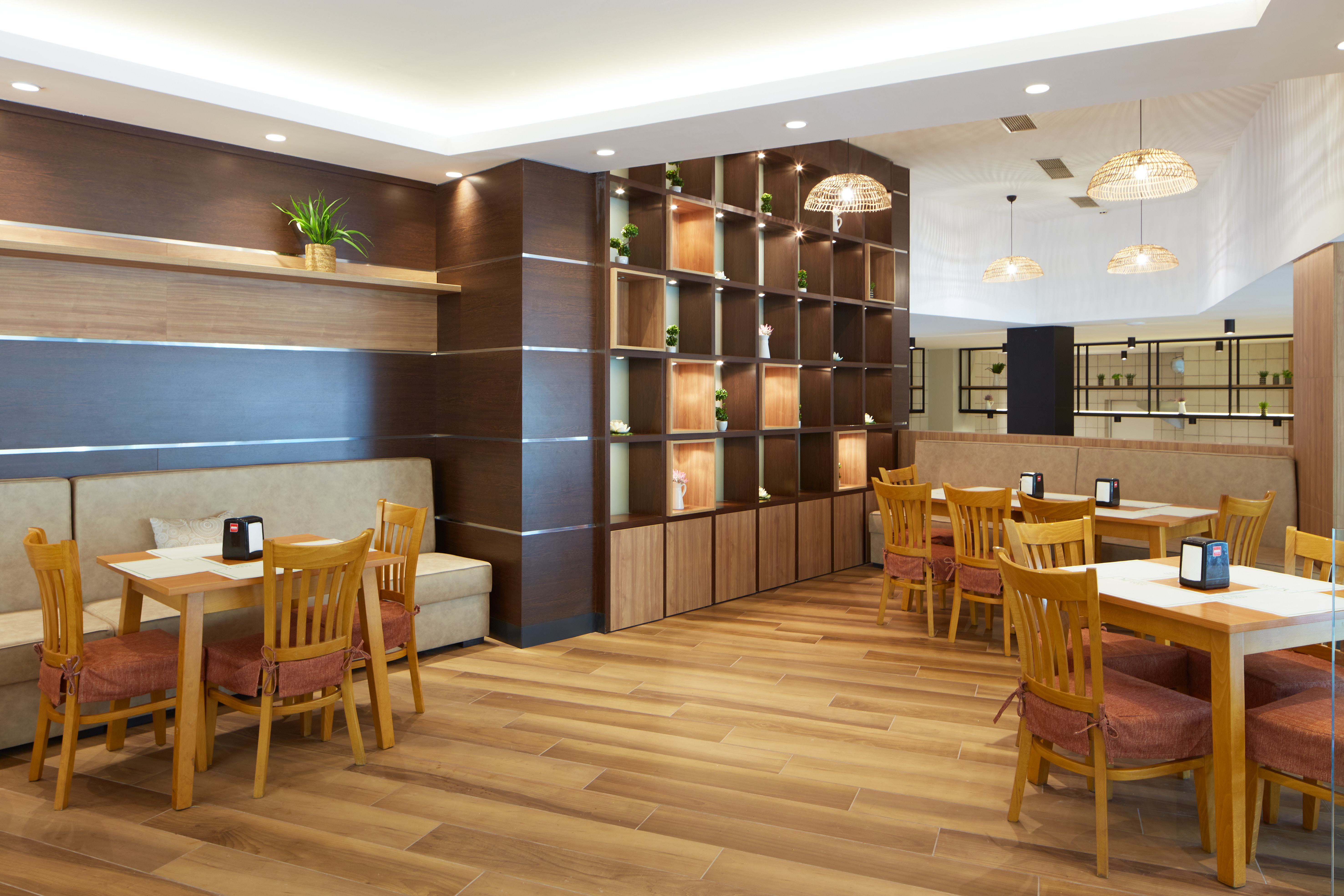 Marvel Hotel 40/49