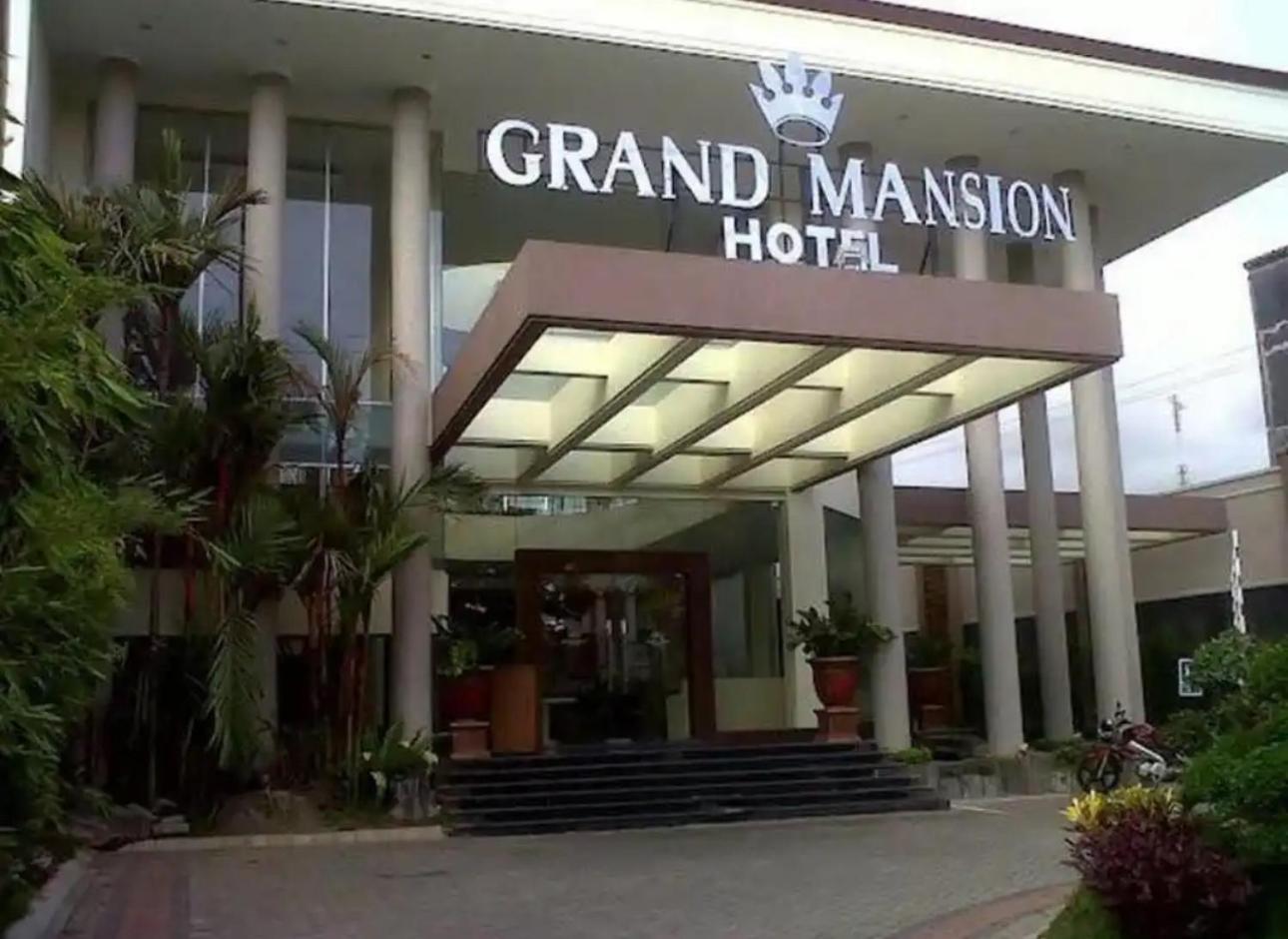 Grand Mansion Hotel 3/32