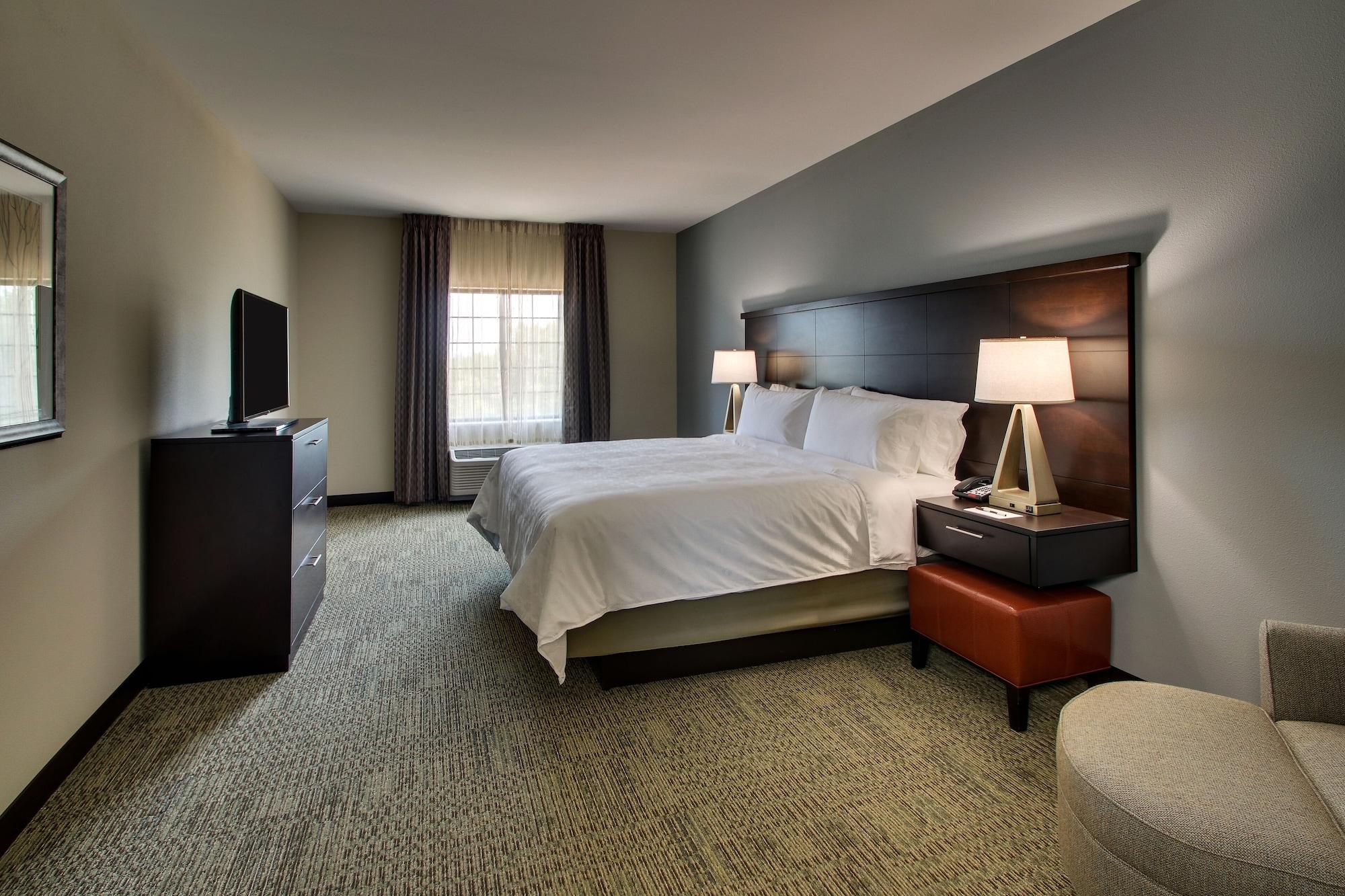 1 Bedroom, Suite, Kitchen