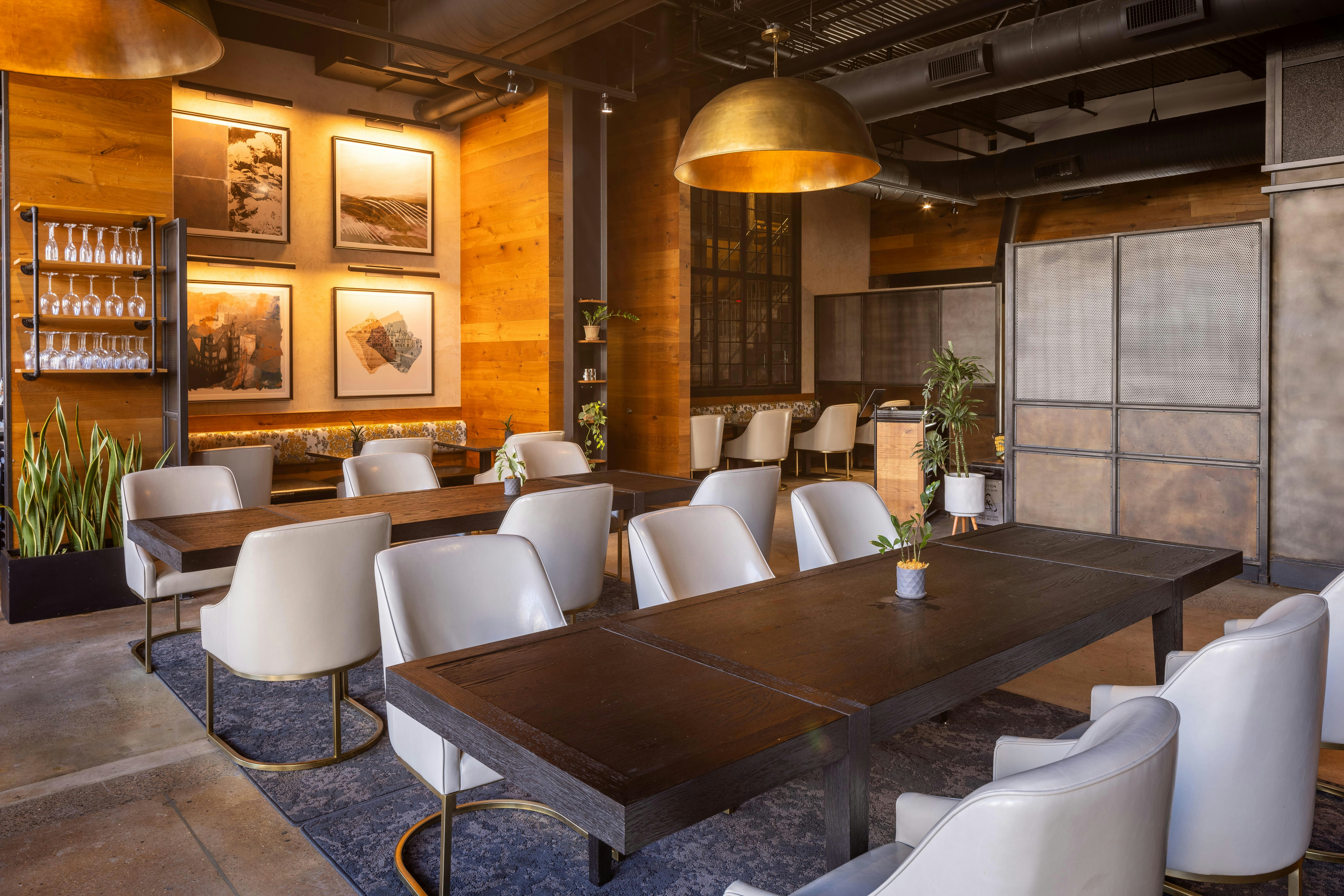 Foundry Hotel Asheville Curio Collection By Hilton 34/49