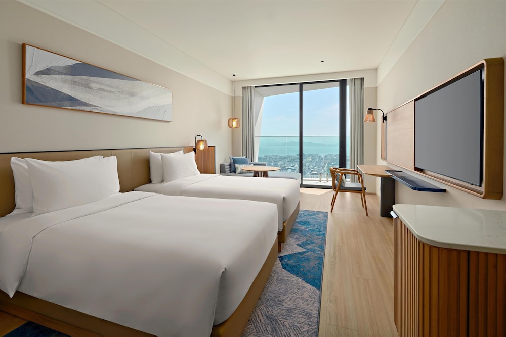 Hyatt Place Ha Long Bay, Bai Chay 13/50
