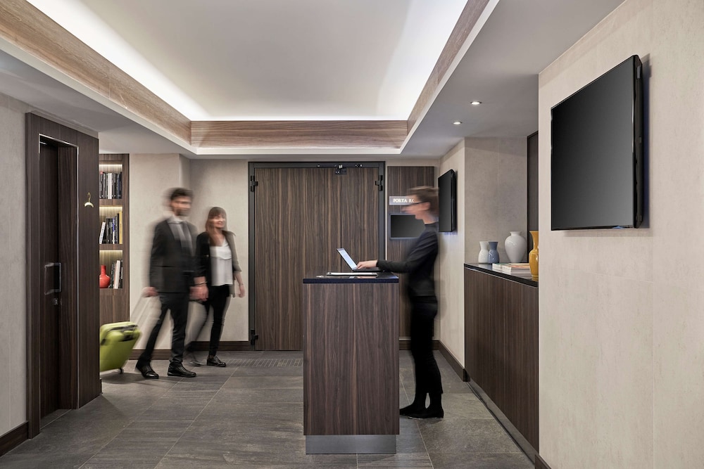Hyatt Centric Milan Centrale 8/78