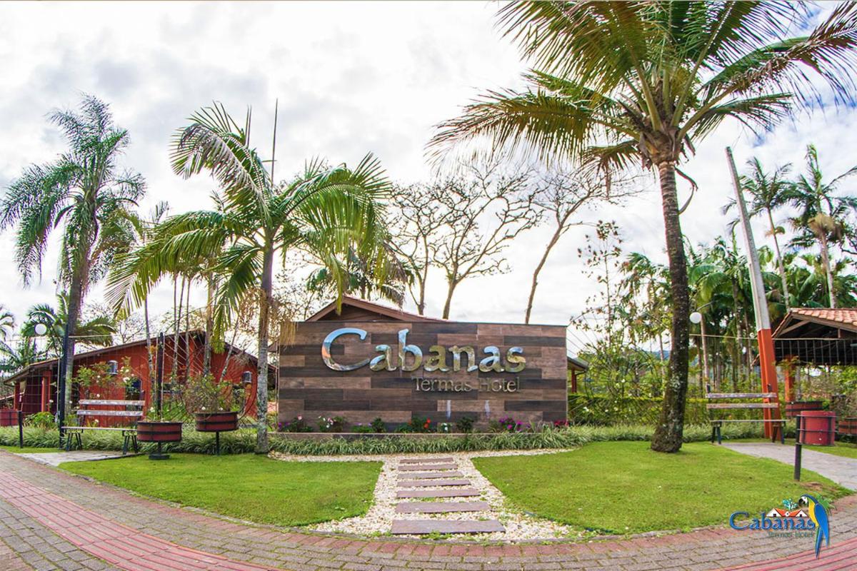 Cabanas Termas Hotel 30/42