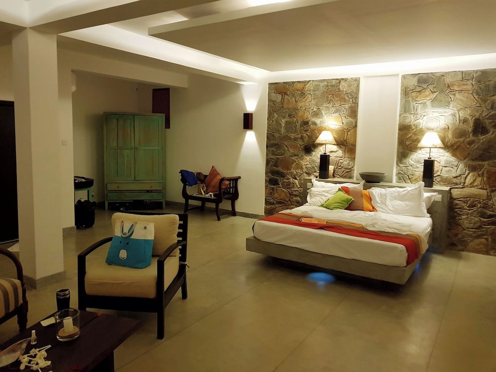 HONEYMOON, SUITE