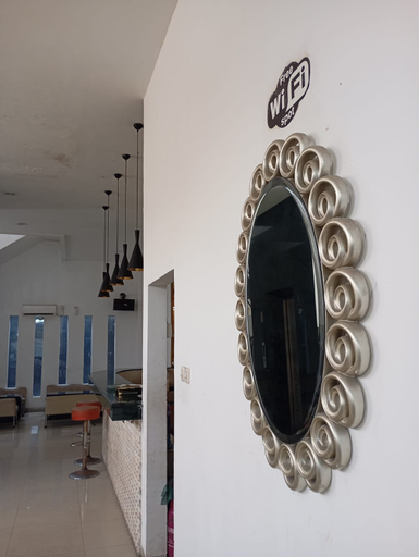 De La Charis Hotel 6/11