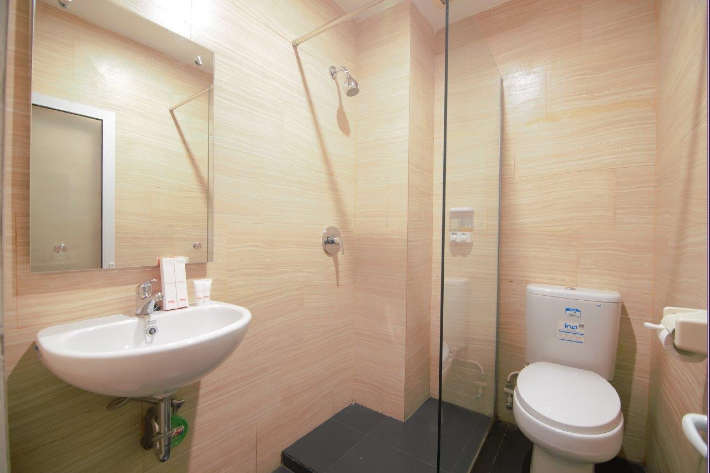 Garuda Hotel Pontianak 42/50