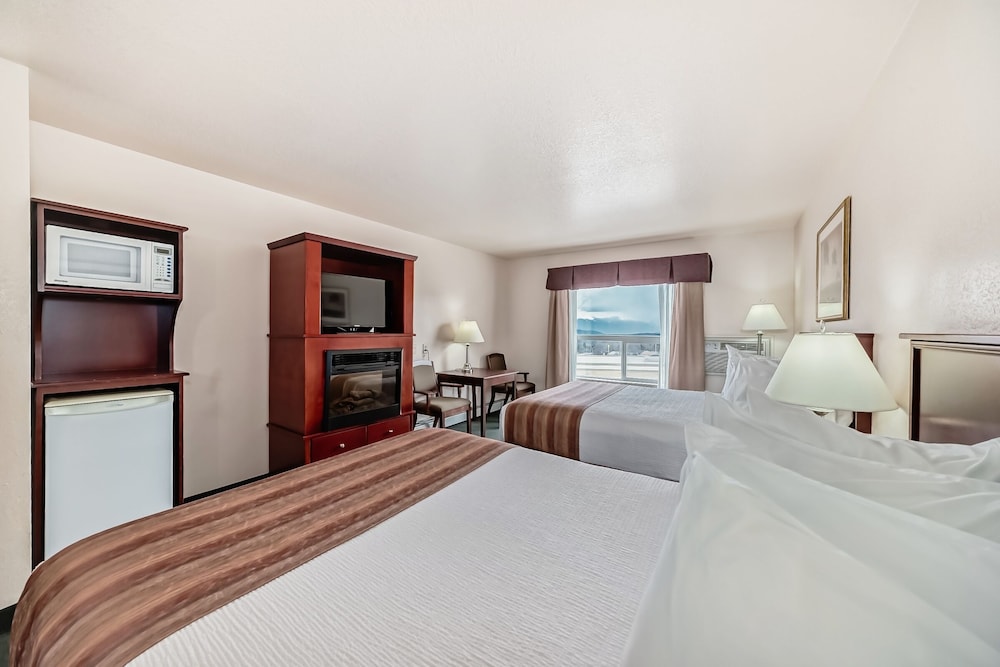 Grande Cache Inn and Suites 11/46