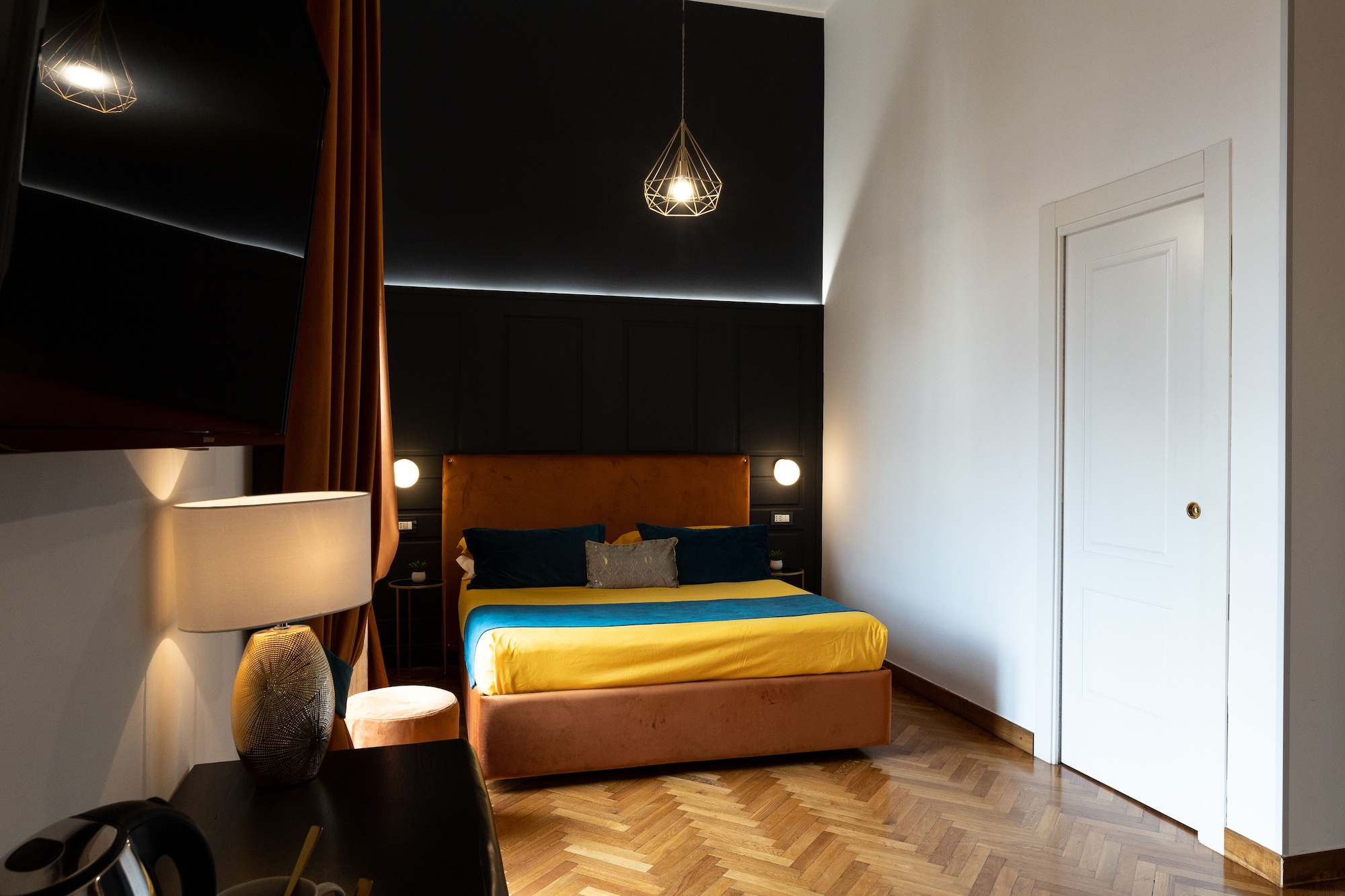 Royal, Quadruple, Queen and Twin Beds, Sanfelice Rooms & Suites 2/4